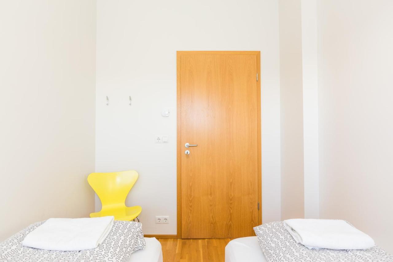 Kvoeldstjarnan Gistiheimili Hotel Stokkseyri Екстериор снимка